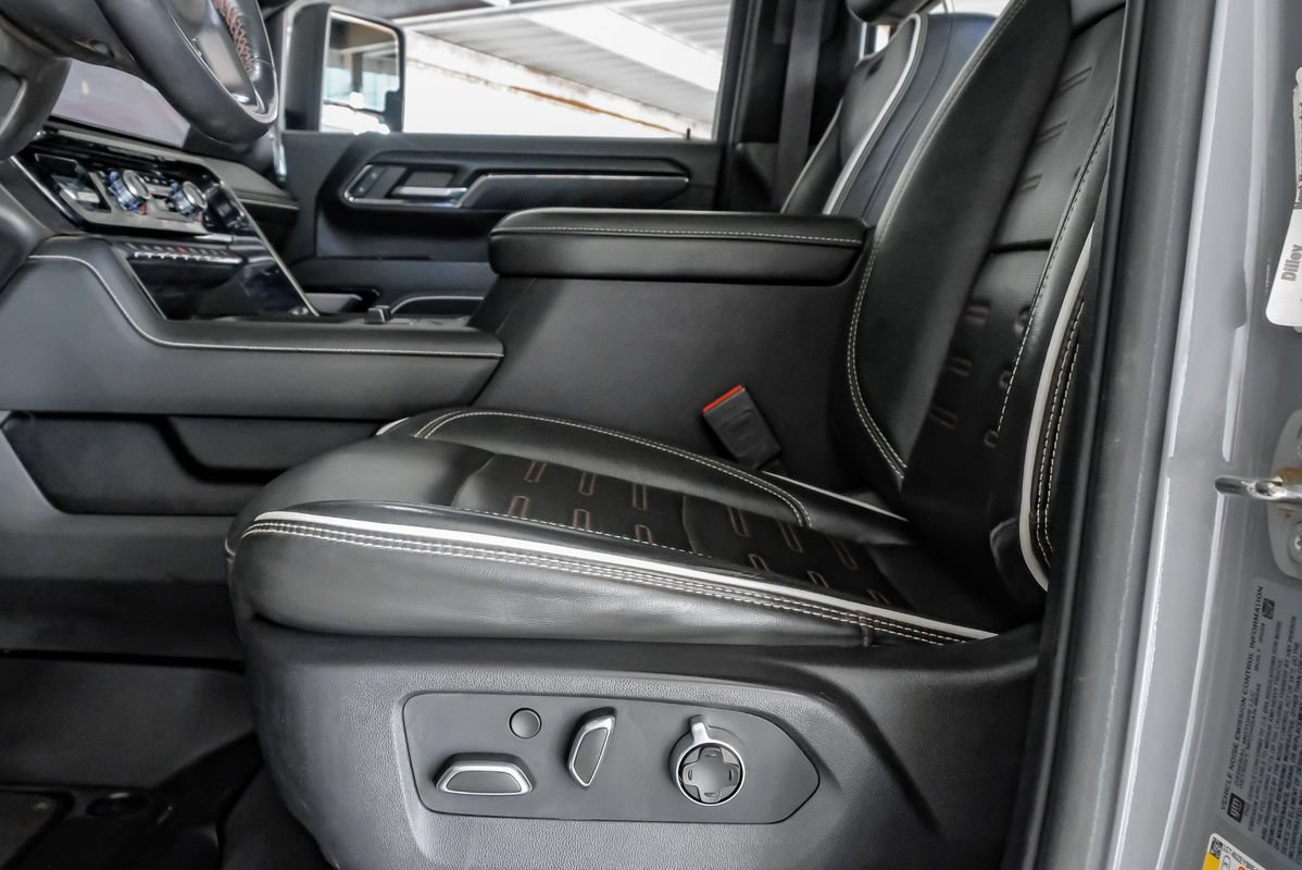 Used 2024 GMC Sierra 2500 AT4X AWD/4WD image 30
