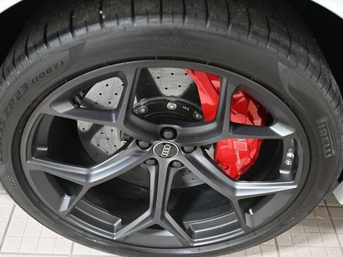 Used 2025 Audi RS Q8 performance image 19