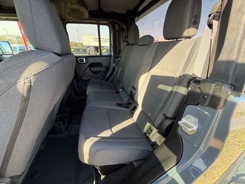 New 2026 Jeep Gladiator Willys image 10