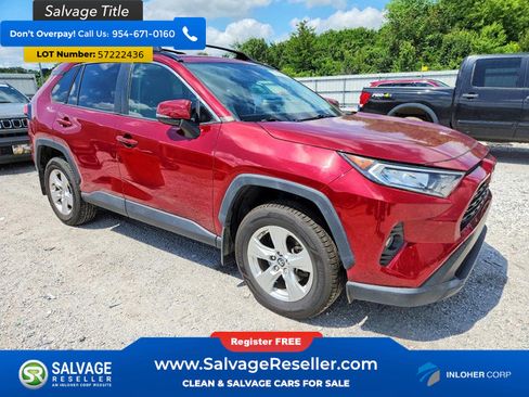 Used 2019 Toyota RAV4 XLE w/ Convenience Package FWD image 5