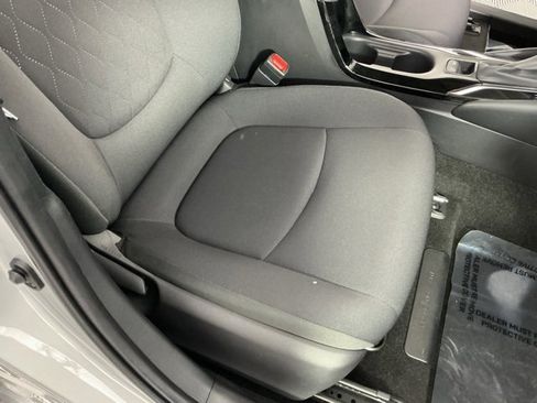 Used 2022 Toyota Corolla LE image 14