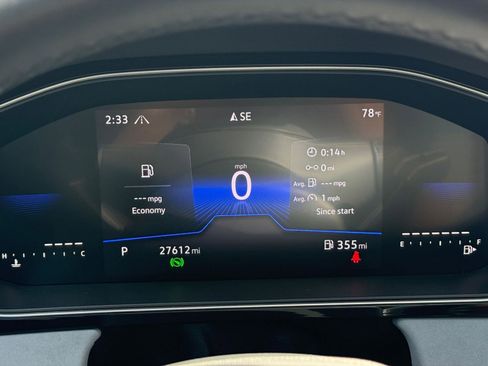 Used 2025 Volkswagen Jetta SE image 41