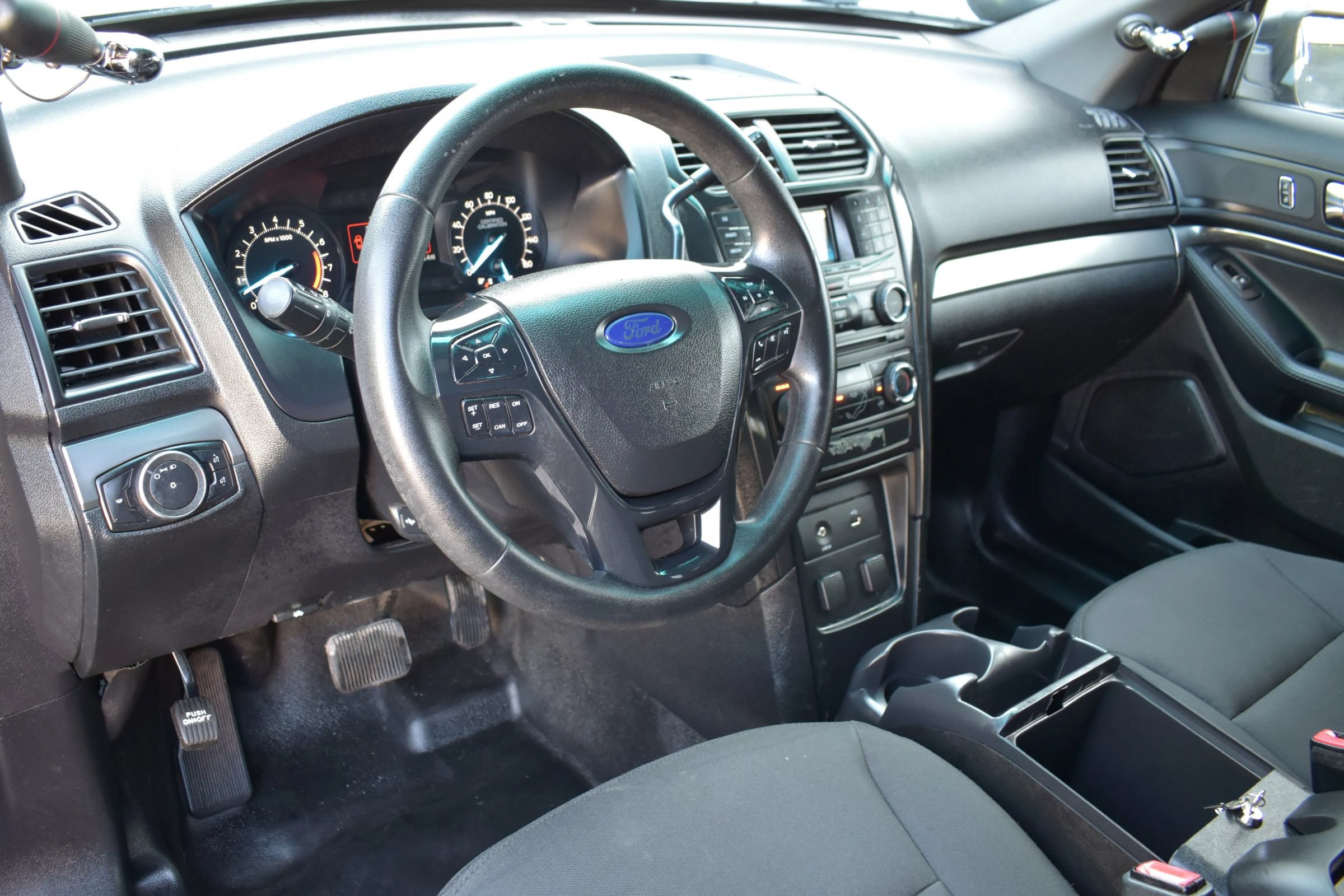 Used 2016 Ford Explorer 4WD Police Interceptor image 3