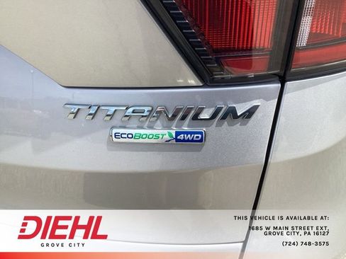 Used 2018 Ford Escape Titanium w/ Ford Safe & Smart Package AWD/4WD image 12