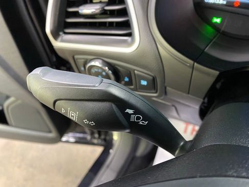 Used 2024 Ford Edge SE image 21