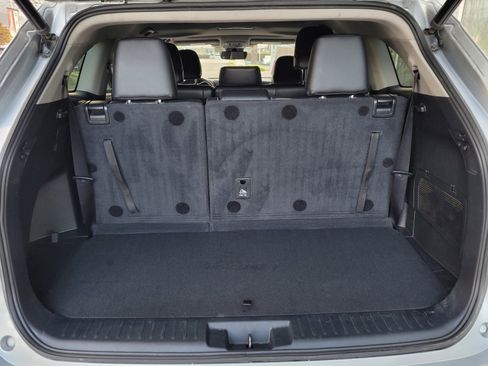 Certified 2022 Toyota Highlander XLE image 25