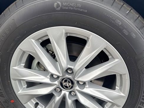 New 2026 Toyota Corolla Cross LE FWD image 10