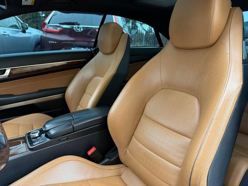 Used 2016 Mercedes-Benz E 550 Coupe w/ Premium 2 Package image 26