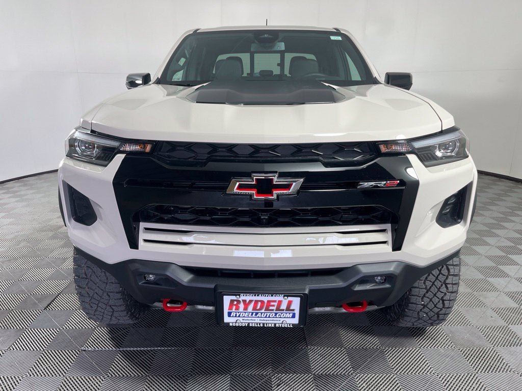 New 2026 Chevrolet Colorado ZR2 w/ Technology Package AWD/4WD image 3