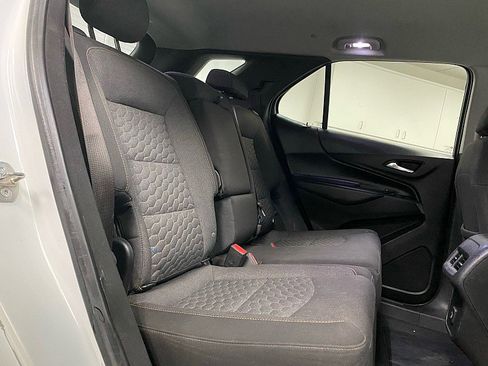 Used 2020 Chevrolet Equinox LT image 18