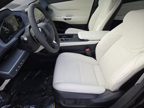 New 2026 Lexus ES 350e FWD image 6