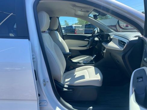 Certified 2024 Buick Encore GX Preferred AWD/4WD image 29