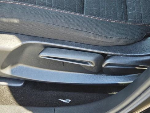 Used 2025 Honda HR-V Sport image 14