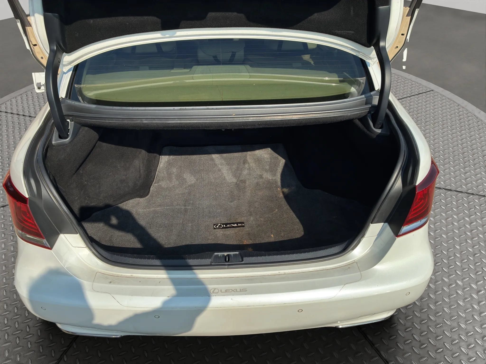 Used 2013 Lexus LS 460 AWD w/ Comfort Pkg image 24