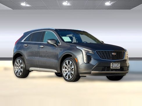 Used 2019 Cadillac XT4 Premium Luxury w/ Enhanced Visibility Package image 6