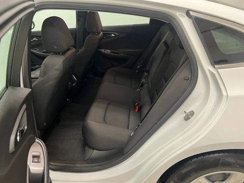 Used 2023 Chevrolet Malibu LT FWD image 23