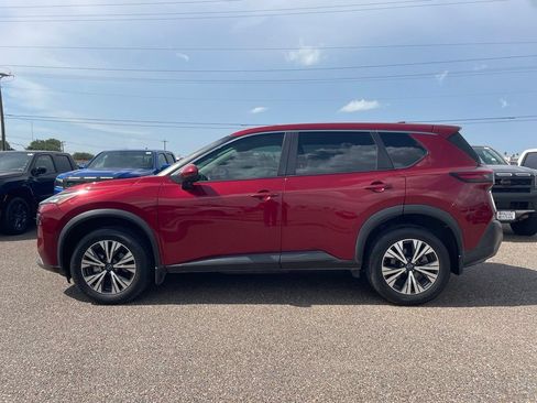 Certified 2022 Nissan Rogue SV FWD image 4