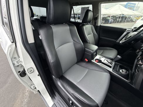 Used 2023 Toyota 4Runner SR5 Premium image 27