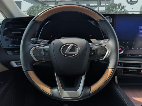 Certified 2024 Lexus RX 350 FWD w/ Convenience Package image 13