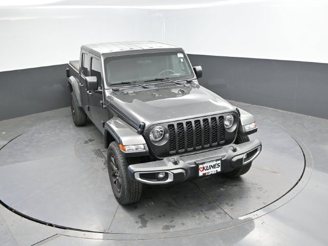 Used 2023 Jeep Gladiator Sport AWD/4WD image 38