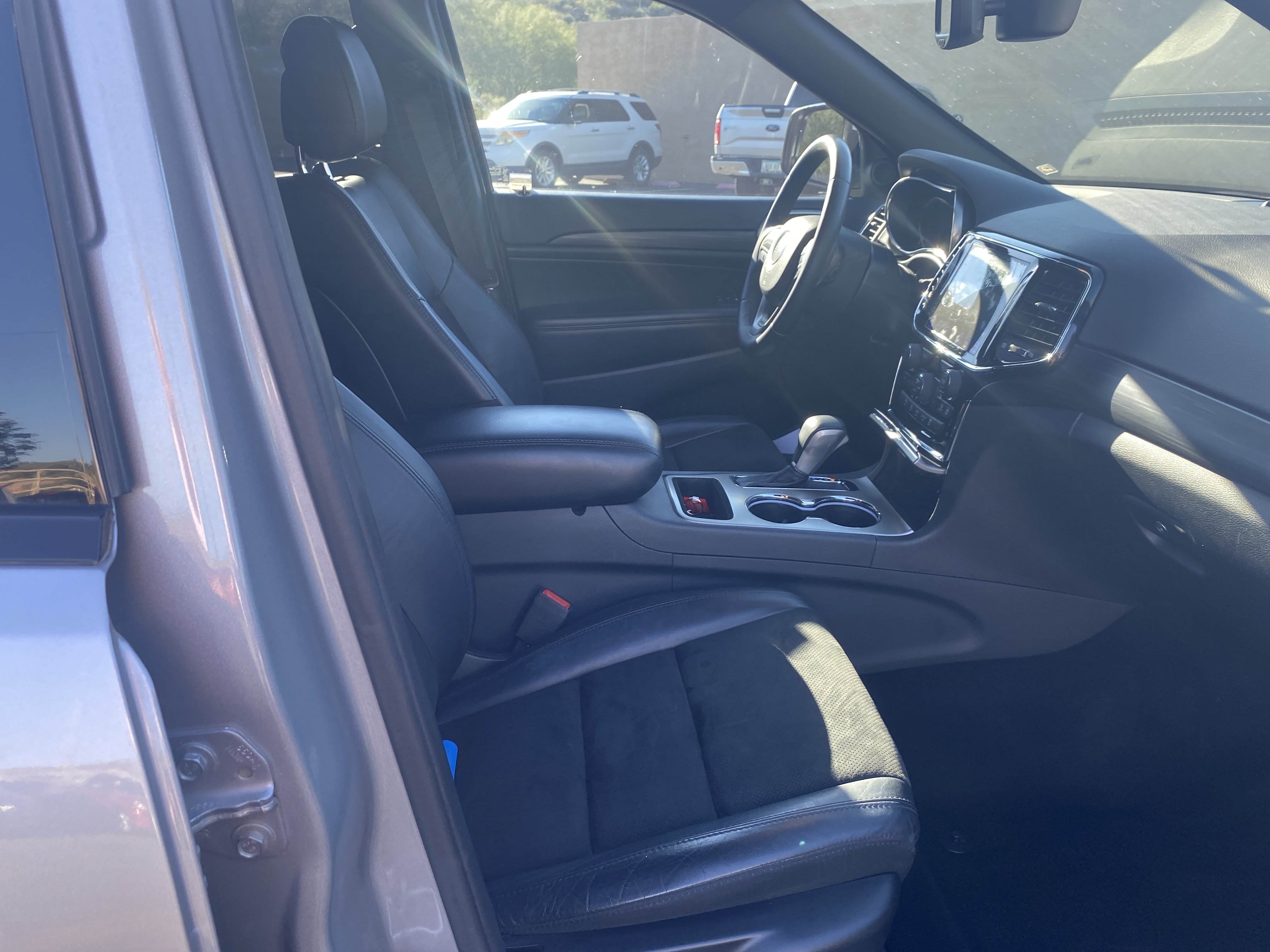 Used 2019 Jeep Grand Cherokee Altitude AWD/4WD image 22