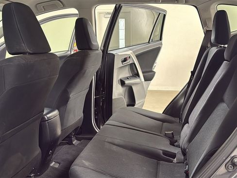 Used 2017 Toyota RAV4 LE image 15