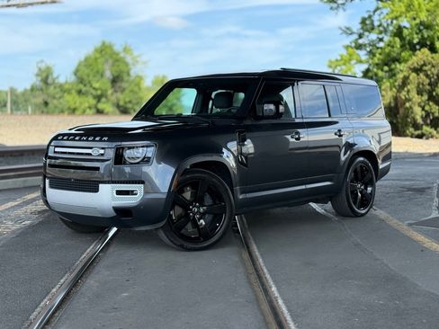 Used 2024 Land Rover Defender 130 S AWD/4WD image 8