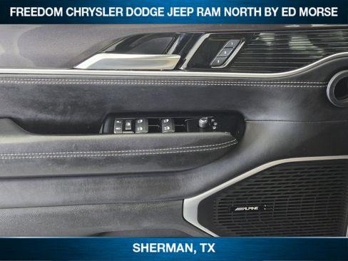 Used 2024 Jeep Wagoneer 4WD w/ Premium Group I image 17