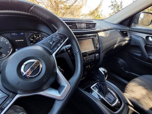 Used 2019 Nissan Rogue S w/ Special Edition Package image 14