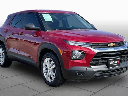 Used 2021 Chevrolet TrailBlazer LS image 3