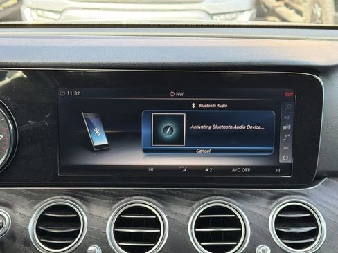 Used 2018 Mercedes-Benz E 400 4MATIC Sedan image 17