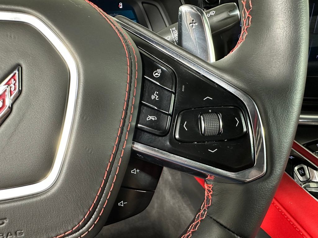 Used 2024 Chevrolet Corvette Stingray Premium Conv w/ Z51 Performance Package RWD image 13