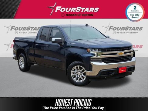 Used 2021 Chevrolet Silverado 1500 LT w/ Convenience Package II AWD/4WD image 1
