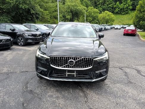 Used 2023 Volvo XC60 B5 Plus w/ Climate Package AWD/4WD image 2