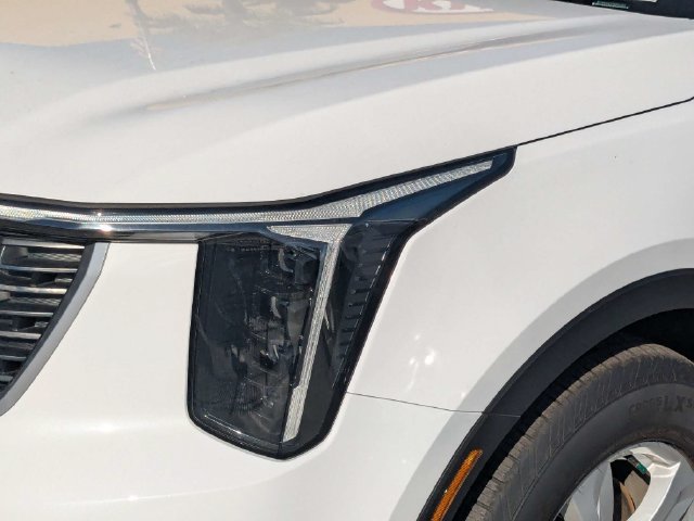 Used 2026 Kia Sorento LX FWD image 10