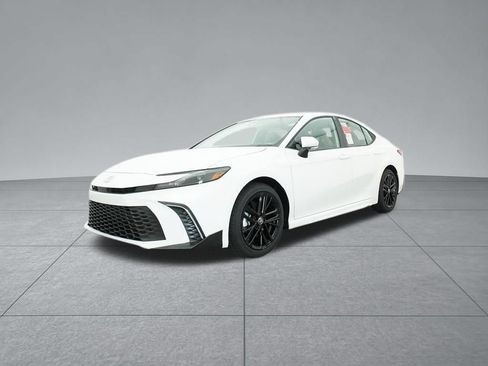Used 2025 Toyota Camry SE w/ Multimedia Upgrade Package FWD image 21