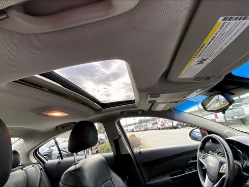 Used 2012 Chevrolet Cruze LT w/ RS Package image 13