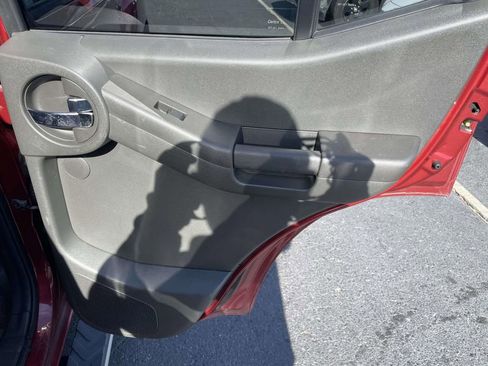 Used 2015 Nissan Xterra PRO-4X w/ Pro-4x Leather Package image 40