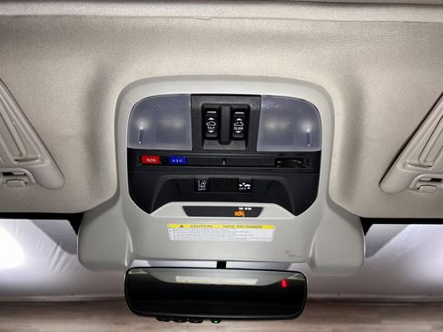 Used 2020 Subaru Crosstrek 2.0i Premium w/ Moonroof Package 1 image 18