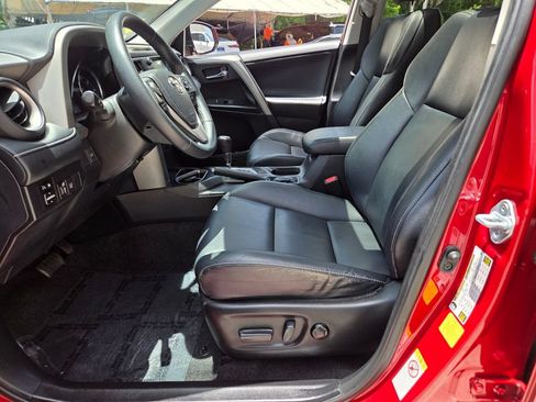 Used 2017 Toyota RAV4 Limited FWD image 9