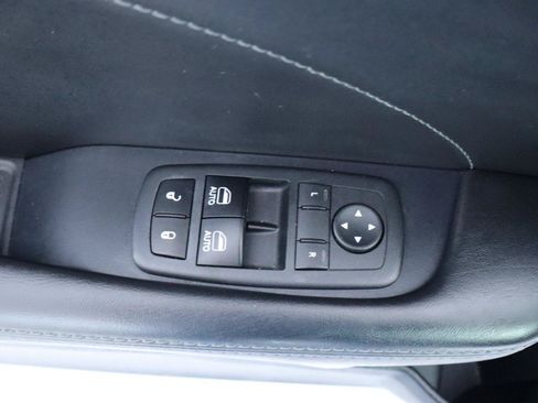 Used 2017 Dodge Challenger R/T Scat Pack w/ Leather Interior Group RWD image 28