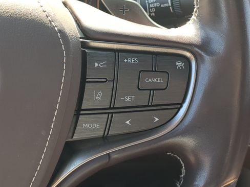 Used 2018 Lexus LS 500 AWD w/ Luxury Package image 24