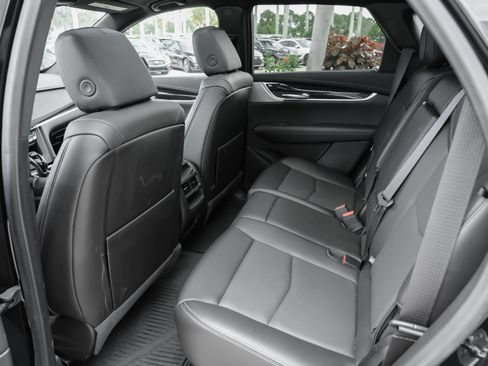 Used 2024 Cadillac XT5 Premium Luxury AWD/4WD image 18