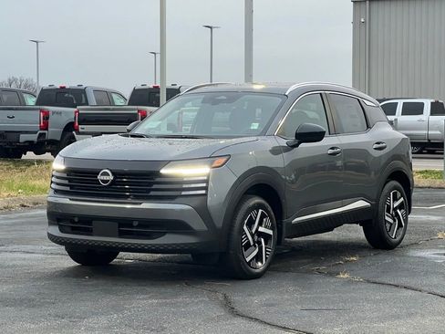 New 2026 Nissan Kicks SV w/ SV Premium Package FWD image 9