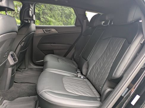 Used 2025 Kia Sportage X-Pro AWD/4WD image 14