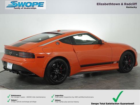 Used 2024 Nissan Z Performance w/ Heritage Edition RWD image 4