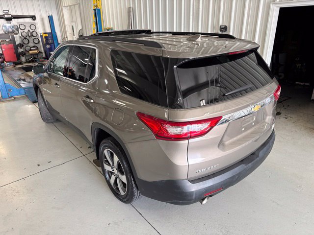 Used 2020 Chevrolet Traverse LT w/ LT Premium Package FWD image 7