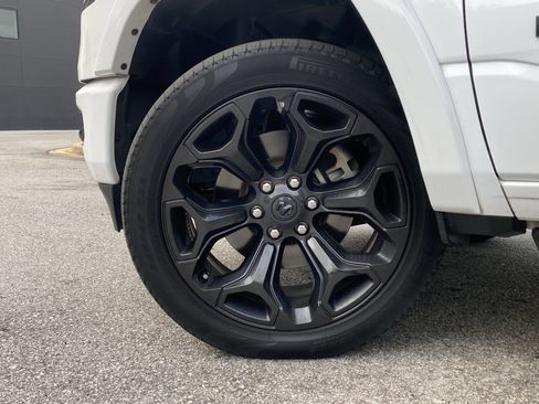 Used 2022 RAM 1500 Limited w/ Night Edition image 15