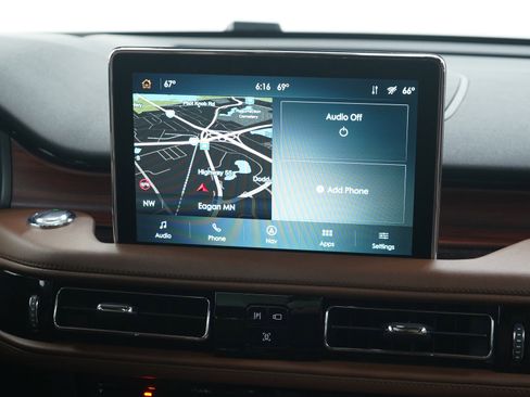 Used 2023 Lincoln Aviator Reserve w/ Equipment Group 201A image 16