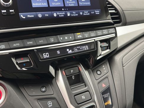 Used 2025 Honda Odyssey EX-L image 22